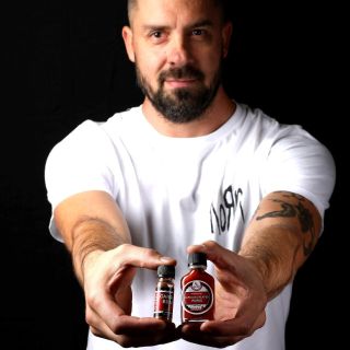 🔥 Pyré = kapka = pláč. 🔥 Prášek = špetka = prosebný pohled k nebi. 🌶️ Carolina Reaper tě naučí respektu. 🌶️ A možná i...